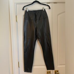 ARITZIA Faux leather leggings with soft interior lining
